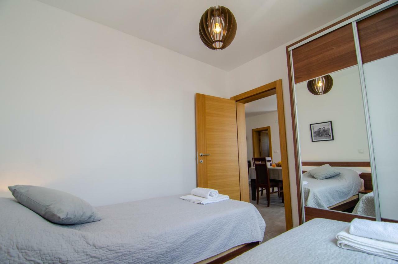 Apartments Sara 3 波尔 外观 照片