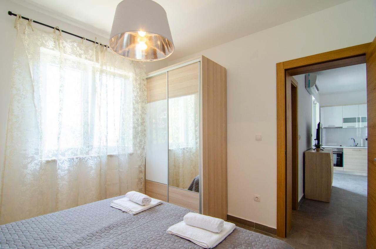 Apartments Sara 3 波尔 外观 照片