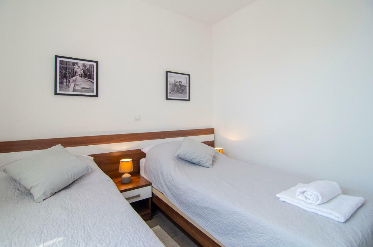 Apartments Sara 3 波尔 外观 照片