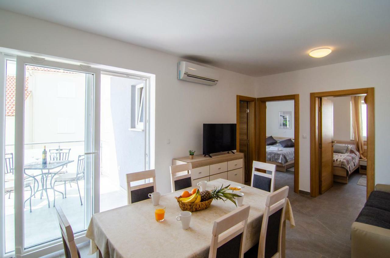 Apartments Sara 3 波尔 外观 照片